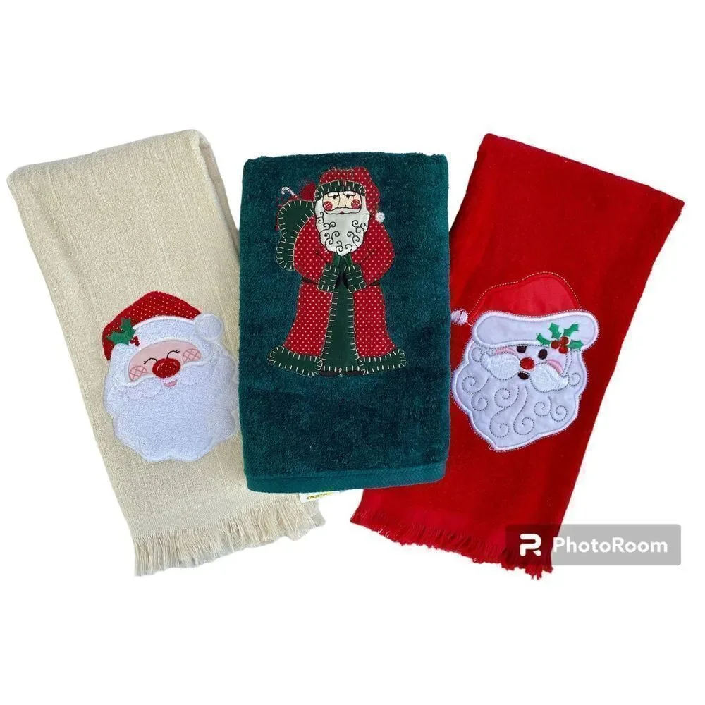 NWT NEW 3 PC Red Cream Green Christmas Vintage Santa Hand Towels